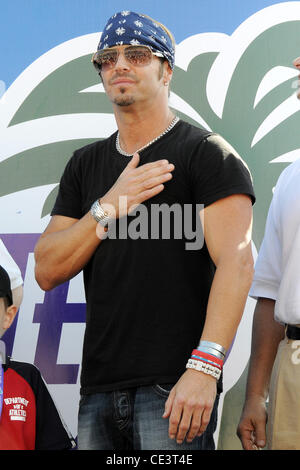 Bret Michaels appare come il Grand Marshal per la Ford 400 NASCAR gara tenutasi a Homestead Miami Speedway. Homestead, Florida - 21.11.10 Foto Stock