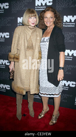 Anna Wintour e Diane von Furstenberg 2010 NYC & Company Foundation Leadership Awards Gala tenutosi presso il Plaza Hotel. La città di New York, Stati Uniti d'America - 01.12.10 Foto Stock