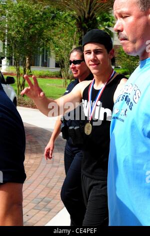 Nick Jonas Joe Jonas iWin 5K Fun Run/a piedi, beneficiando delle Olimpiadi Speciali in Florida per il campus principale della Nova Southeastern University Davie, Florida - 06.09.10 Foto Stock
