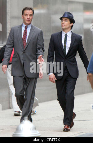 Tim Dekay e Matt Bomer sulla posizione riprese per la terza stagione di rete usa la serie televisiva "colletti bianchi" New York City, Stati Uniti d'America - 16.08.10 Foto Stock