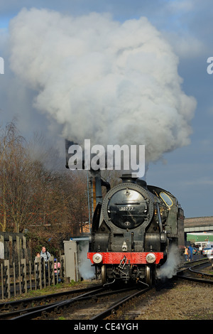 British locomotiva a vapore sir lamiel il Re Artù 30777 classe A Great central railway loughborough England Regno Unito Foto Stock