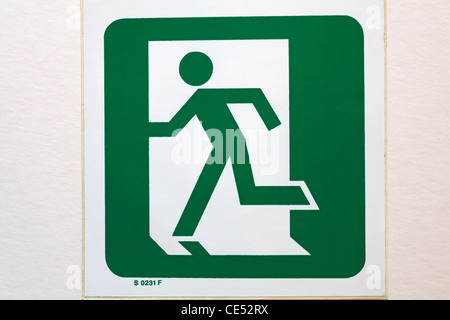 Uomo running segno, via di fuga segno, uscita di emergenza segno, su sfondo bianco Foto Stock
