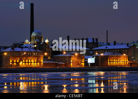 San Pietroburgo: carcere Kresty edificio, notte vista invernale Foto Stock