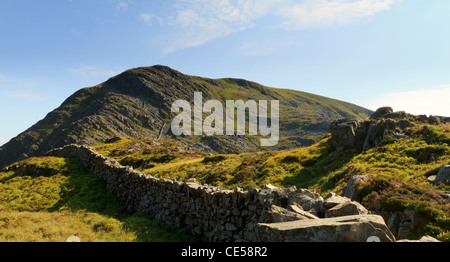 Una vista di Y Llethr presi da Rhinog Fach Foto Stock