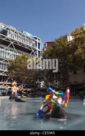 Fontana Stravinsky, accanto al Centro Georges Pompidou IRCAM Music Center, Parigi, Francia Foto Stock