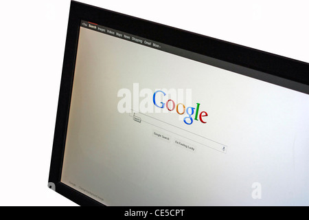 Un computer con la cattura di schermata del popolare sito di ricerca Google preso in un browser Foto Stock