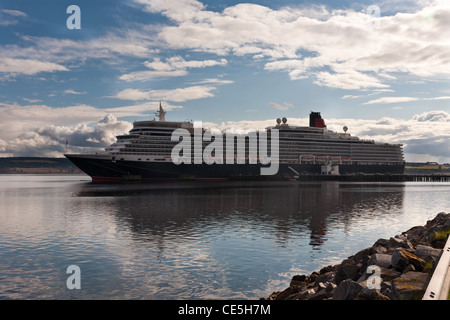 Queen Elizabeth la nave di crociera a Invergordon, Cromarty Firth, Ross & Cromerty, Scozia Foto Stock