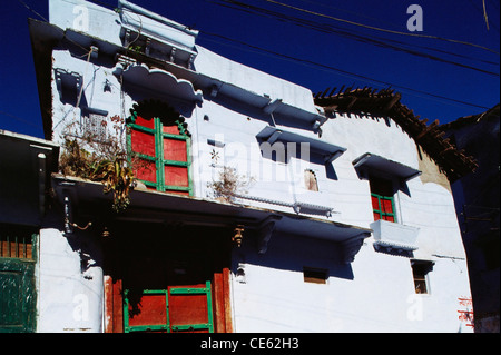 Porta chiusa e la finestra Dongarpur Rajasthan in India Foto Stock