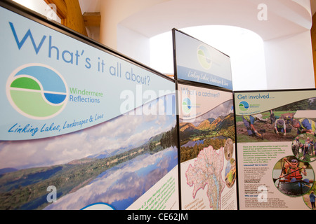 La manifestazione di lancio di Windermere riflessioni Foto Stock