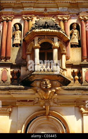 Balcone in Nattukottai Chettiar home ; Chettinad ; Tamil Nadu ; India Foto Stock