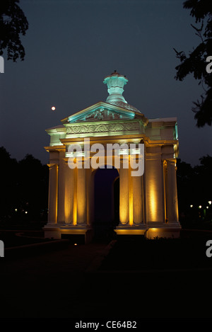 Aayi Mandapam ; monumento bianco ; architettura greca romana ; Parco Bharathi ; Pondicherry ; Puducherry ; territorio dell'Unione ; UT ; India ; Asia Foto Stock