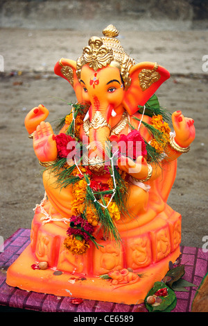 Statua idolea del Signore Ganesh ; festival di Ganpati ; bombay ; mumbai ; Maharashtra ; india ; asia Foto Stock