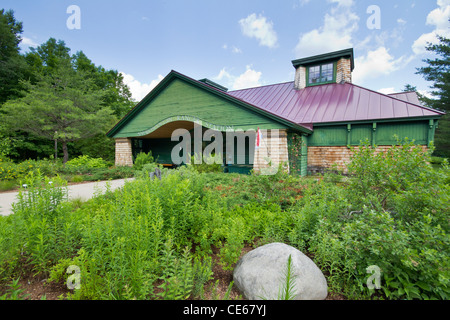 Androscoggin stazione di ranger Lincoln boschi area parcheggio lungo Kancamagus Scenic Byway autostrada 112, White Mountain National Forest Foto Stock