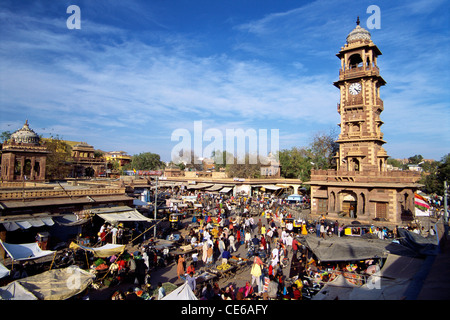 La torre dell Orologio e mercato ; Jodhpur ; Rajasthan ; India Foto Stock