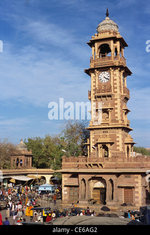 La torre dell Orologio e mercato ; Jodhpur ; Rajasthan ; India Foto Stock