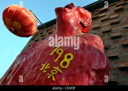 La scultura, Art Zone 798, anche noto come Dashanzi Zona d'arte,Chaoyang, Pechino, Cina. Foto Stock
