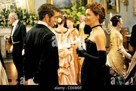 L'isteria - 2011 Sony Pictures Classics film con Maggie Gyllenhaal come Charlotte Dalrymple e Hugh Dancy come Mortimer Granville Foto Stock