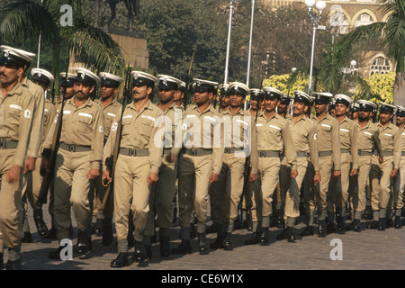 MMN 83215 : sfilata da Cadetti della marina indiana marching india Foto Stock