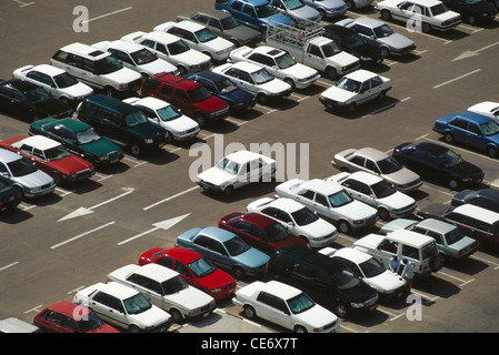 HMA 85475 : area parcheggio per auto Foto Stock