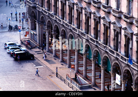 La piazza del duomo di Milano, Italia Foto Stock