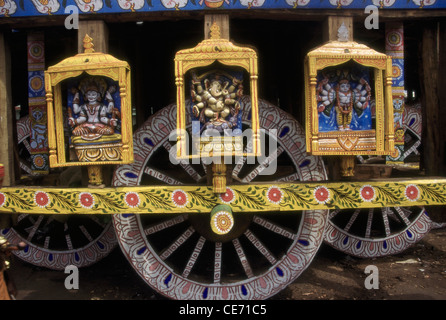 DBA 81625 : Divinità come ruota di carro decorazione ; Rath yatra Rathyatra festival auto ; puri ; orissa ; india Foto Stock