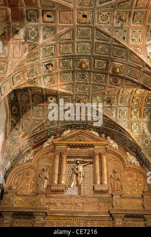HMA 82509 : parete interna soffitto di San Francesco di Assisi chiesa ; vecchi goa ; india Foto Stock