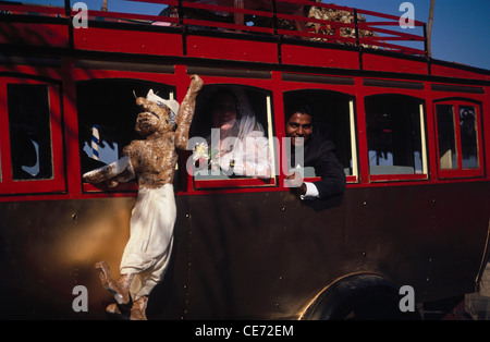 Sfilata di carri per maschere : Festival di Carnevale di Goan ; Carnevale di Mardi Gras ; Panjim ; Goa ; India ; Asia Foto Stock