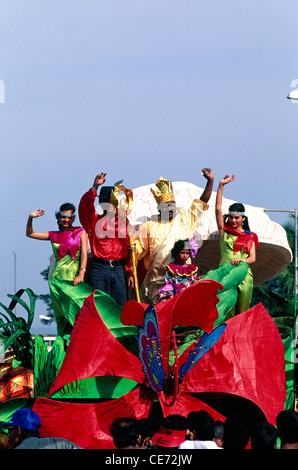 Sfilata del float del re Momo ; festa del Carnevale ; Carnevale ; Intruz ; Entrado ; Carnevale di Viva ; Mardi Gras ; Panjim ; Goa ; India ; Asia Foto Stock