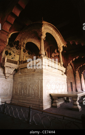 NGS 82128 : Trono di Re in Red Fort Delhi India Foto Stock