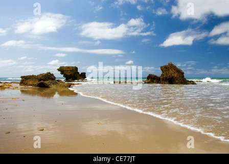 Una spiaggia appartata sulla Great Ocean Road nel sud della Victoria, Australia Foto Stock