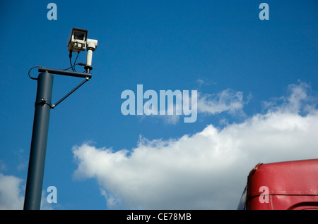 Videocamera di sicurezza nella borough di Lambeth, ricordando le persone a essere vigili e attenti Foto Stock