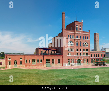 IA, Dubuque, porto di Dubuque, Star Brewery complessa (stile romanico), costruito nel 1898, e Torre Shot Foto Stock