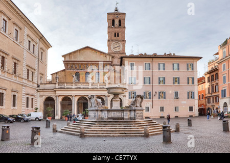 Piazza di Santa Maria in Trastevere, Roma, lazio, Italy Foto Stock