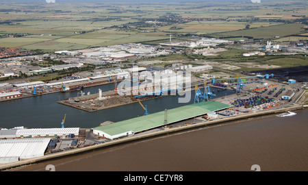 Fotografia aerea di King George Dock e Queen Elizabeth Docks, Hull, East Yorkshire Foto Stock