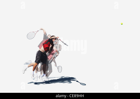 Esposizioni multiple di un giovane Tennista che serve Foto Stock