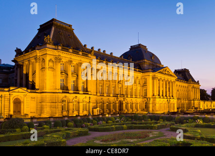 Palais Royale Bruxelles Palais du Roi il re del Belgio la residenza ufficiale sulla Place des Palais Bruxelles Belgio UE Europa Foto Stock