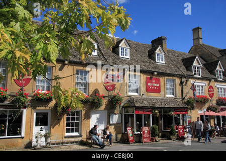 Le vecchie scorte Inn e ristorante, Stow on the Wold, in Cotswolds. Foto Stock