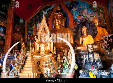 Buddha in Wat Phrathat Doi Suthep, Chiang Mai, Thailandia Foto Stock