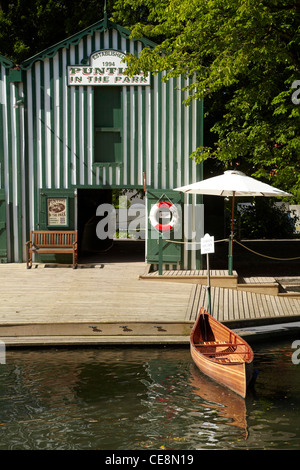 Antigua Boatsheds, Fiume Avon, Christchurch, Canterbury, Isola del Sud, Nuova Zelanda Foto Stock