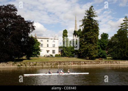 La canoa e il fiume Tamigi a Wallingford Oxfordshire Foto Stock