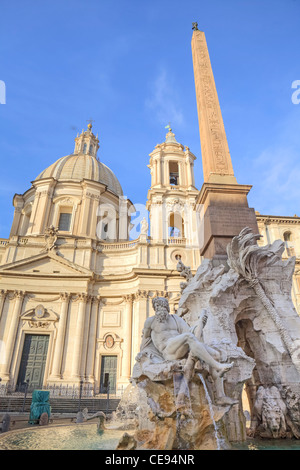 I Quattro Fiumi della fontana - La Fontana dei Quattro Fiumi - sulla Piazza Navona in Roma Lazio Italia. Foto Stock