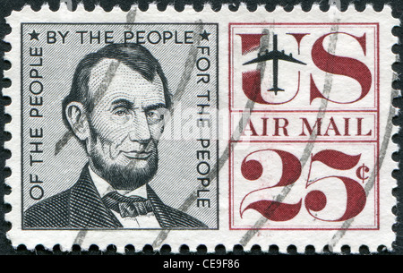 Stati Uniti - circa 1960: un timbro Stampato negli USA, mostra Abraham Lincoln, circa 1960 Foto Stock