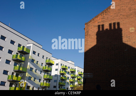 Nuovi appartamenti in un blocco sviluppato da Skanska in Coldharbor Lane a Camberwell, Lambeth, Londra del sud Foto Stock