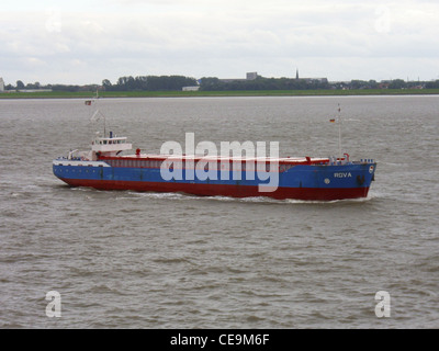 General cargo in uscita Rova sul fiume Weser Foto Stock