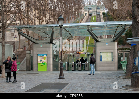 La funicolare di Montmartre a Parigi Foto Stock