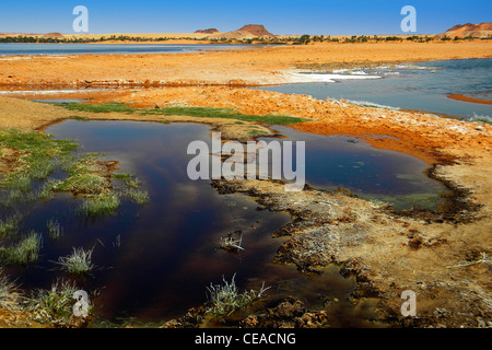 Ounianga Kebir lago, regione Erdi, Ciad Foto Stock