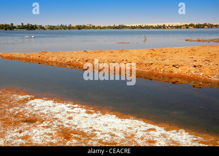 Ounianga Kebir lago, regione Erdi, Ciad Foto Stock