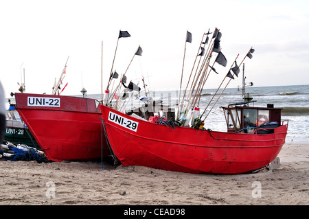 Fisherman's barche sulla sabbia. Foto Stock