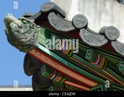 Dettaglio del tetto del Palazzo Changdeok Foto Stock