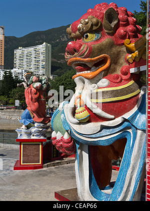 dh REPULSE BAY HONG KONG statue mosaico leone cinese a. tempio taoista statua cina cane foo taoism mazu templi idoli Foto Stock